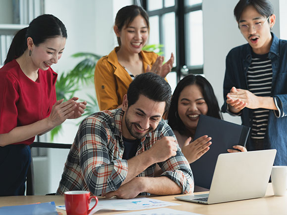 Chúng tôi cam kết cung cấp dịch vụ tư vấn chuyên nghiệp và giải pháp bảo hiểm đa dạng
